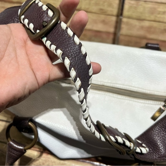 Stylish White Leather Women's Bag - Picture 6 of 10